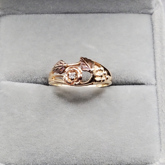 10k Solid Yellow & Rose Gold Natural Round Diamond Rose Flower & Vine Ring - Picture 9 of 9